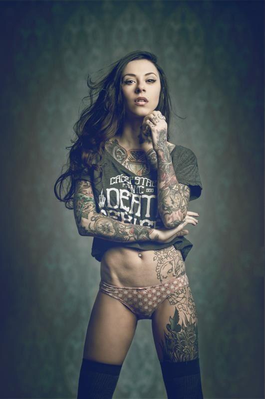 Girls-with-Ink-19.jpg